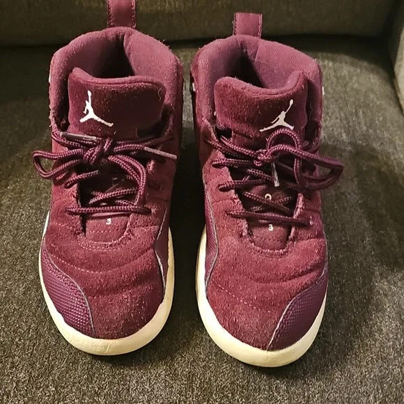 Nike Air Jordan Bordeaux Retro Youth Suede Shoes - Picture 5 of 8